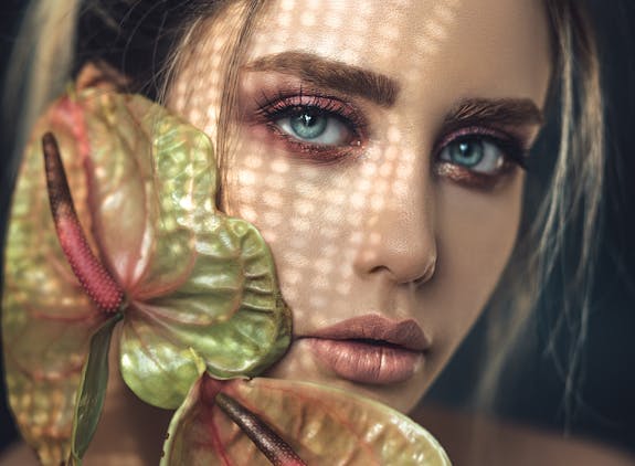 Navigating the Wholesale Market for Color Contact Lenses: A Comprehensive Guide for Businesses